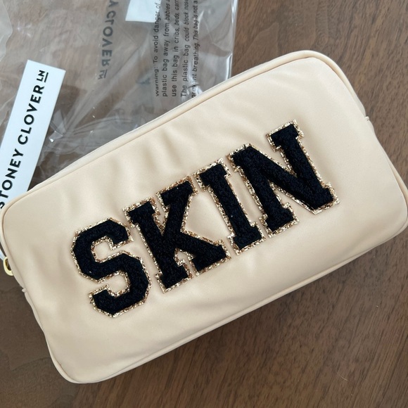 NWT STONEY CLOVER LN Small Skin Pouch in Sand and Noir - Picture 3 of 4
